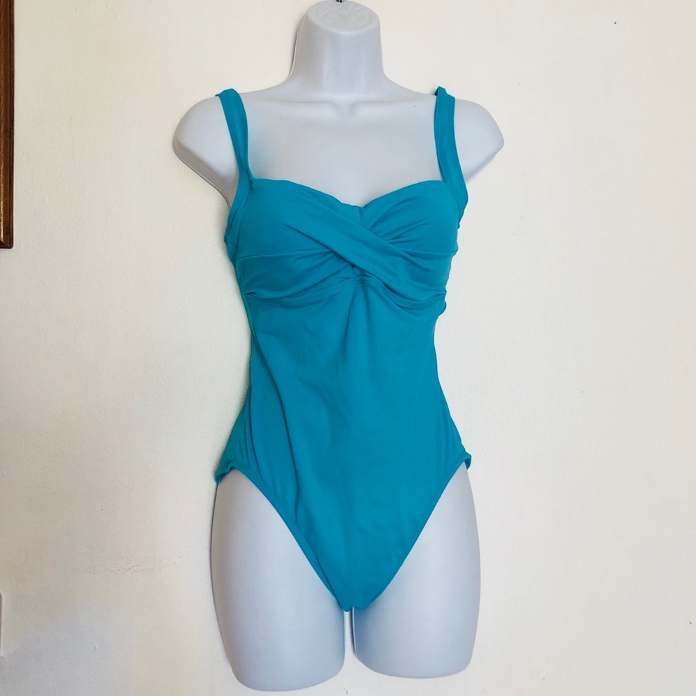 NWOT one-piece swimsuit